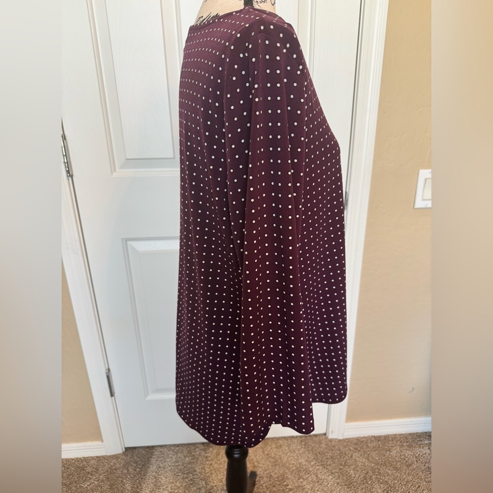 EUC Calvin Klein Women’s Plum with White Polka Dot Top 3/4 Sleeve Size XL - Picture 2 of 6